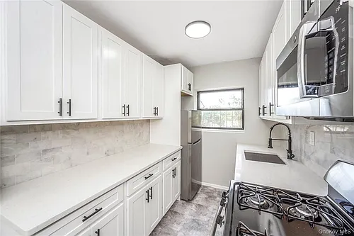 64 Kensington Rd Photo 1