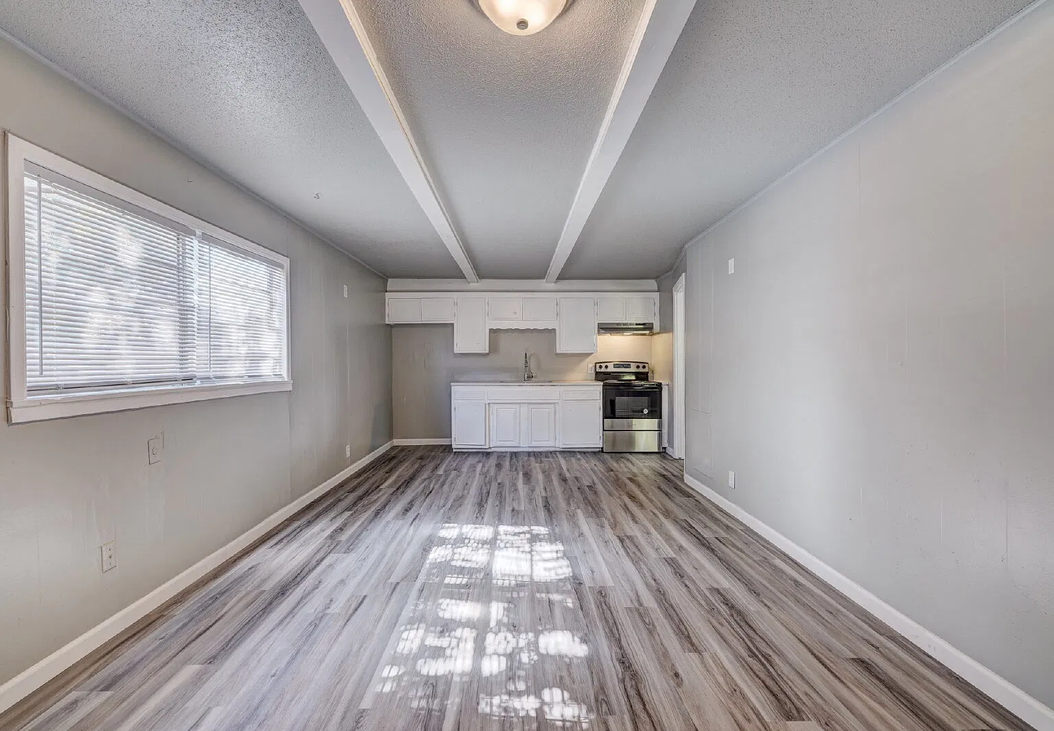 1 bed, 1.0 bath, 700 sqft, $750 — Photo 4