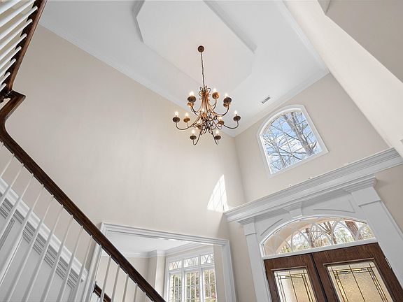 4th image of 1525 Eglantyne Ct