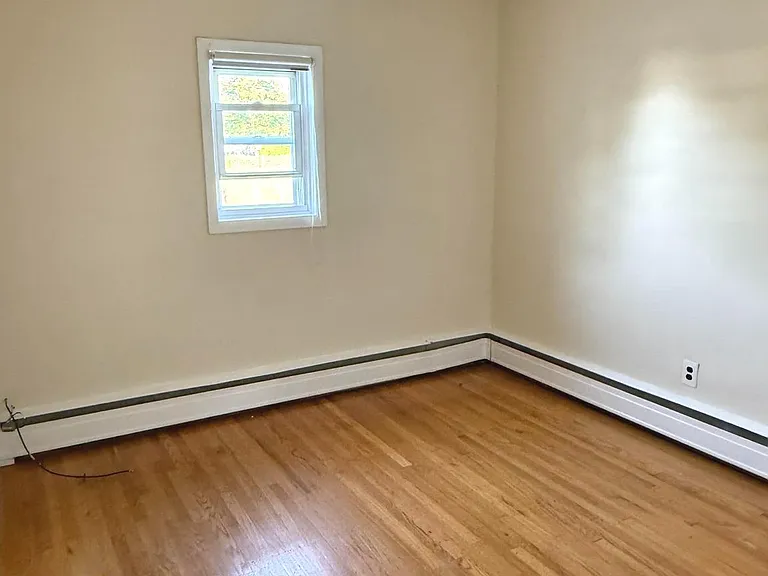 25 S Sylvania Ave — Photo 6