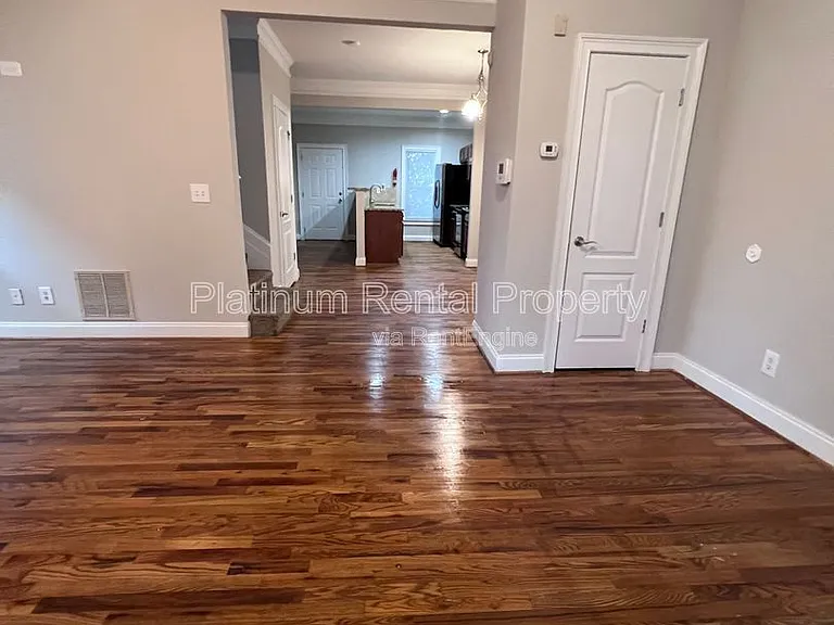 750 Terry St SE — Photo 7