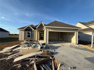 7806 Redbud Rd, Navasota, TX 77868