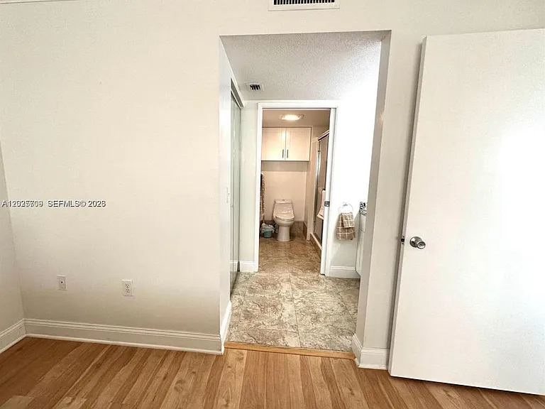 850 SW 138th Ave #307D — Photo 9
