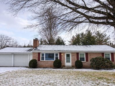 15 Round Top Rd, Williamsport, PA, 17701