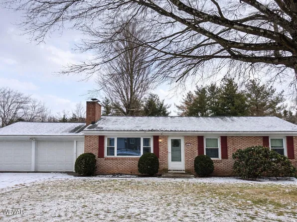 15 Round Top Rd, Williamsport, PA 17701