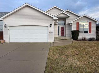 19317 E Riverwalk Ln, Greenacres, WA 99016