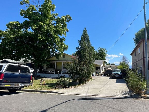 2nd image of 162 De Hague St