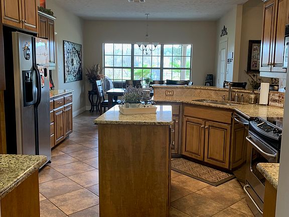 Mobile kitchen island