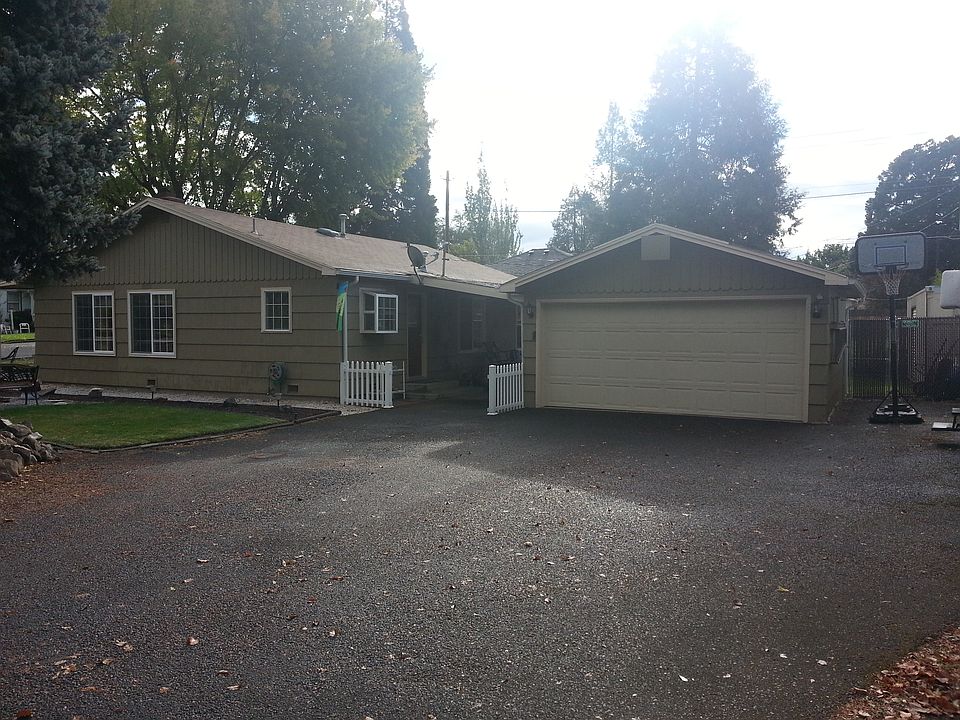 1st image of 461 N 5th Ave