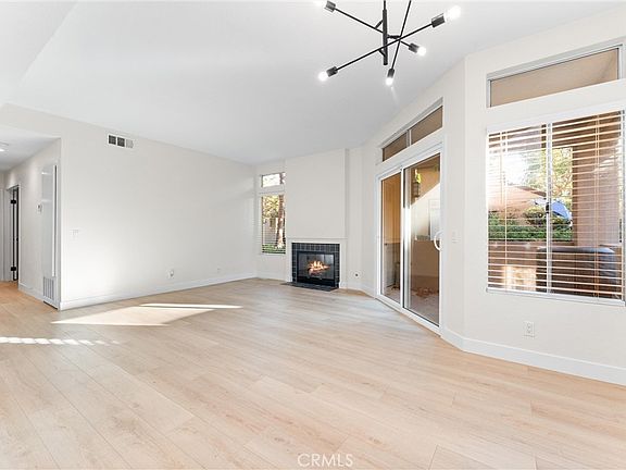 2nd image of 13 Silvertide Dr #13