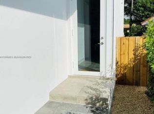 3653 SW 25th St #3653, Miami, FL 33133