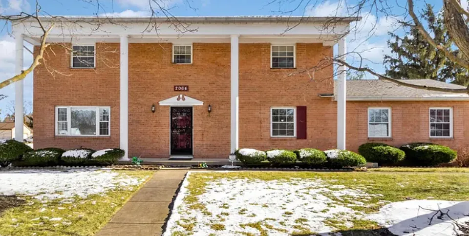 2064 Worcester Ct