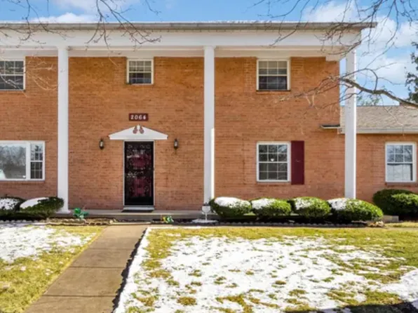 2064 Worcester Ct, Columbus, OH 43232
