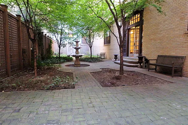 Sold by Bold New York | media 8