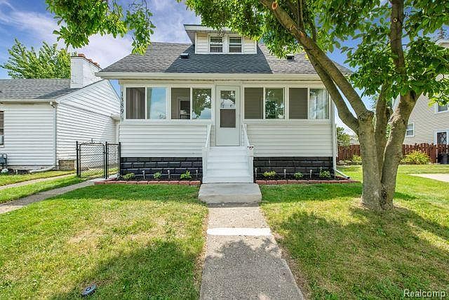 1st image of 1389 Oconnor Ave