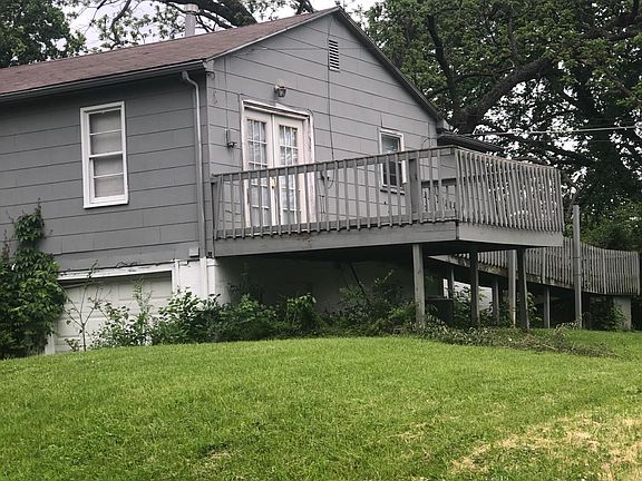 2nd image of 5914 Elmwood Ave