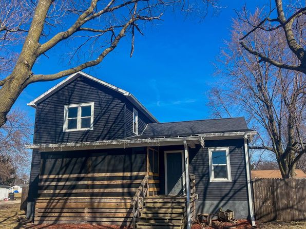 230 W Plum St, Kirkwood, IL 61447