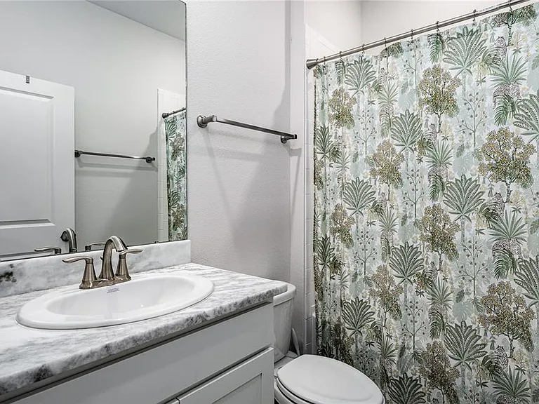 10622 Eustis Dr — Photo 19