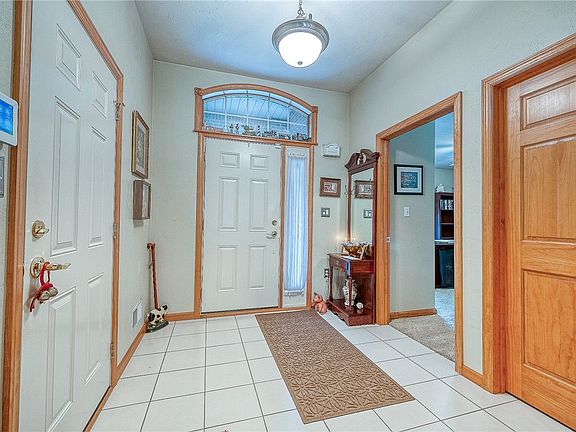 2nd image of 489 Westminster Dr