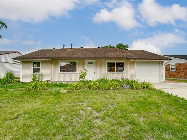 80 S Hillcrest Dr, Germantown, OH 45327