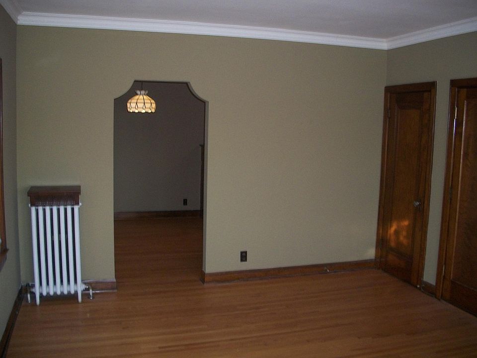 Building Photo 3