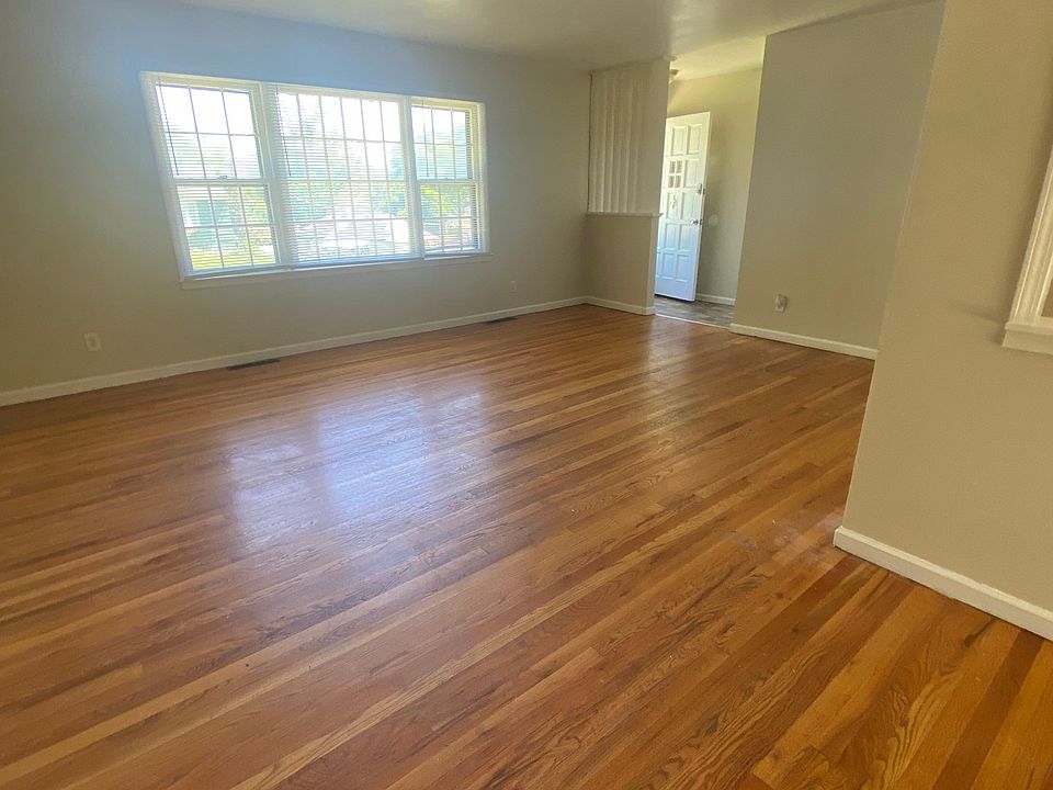 1st image of 6103 Fairlane Dr