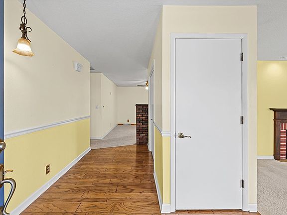 4th image of 2501 Bedford Dr