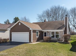 589 Rose Ln, Bartlett, IL