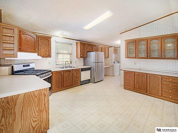 3rd image of 3627 NW Quincy Ct