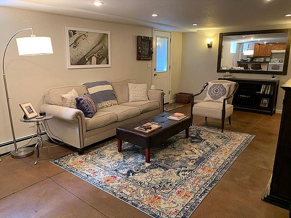 3rd image of 344 S Clarkson St #1/2