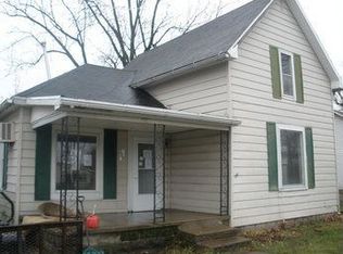 208 S Franklin St, Mentone, IN 46539