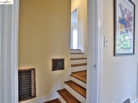5th image of 622 43rd St