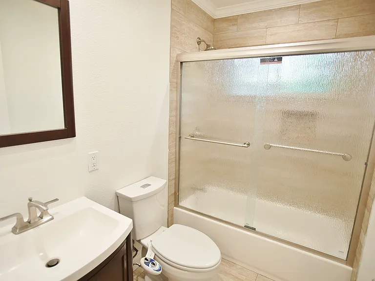 21126 Ashfield Ave — Photo 11
