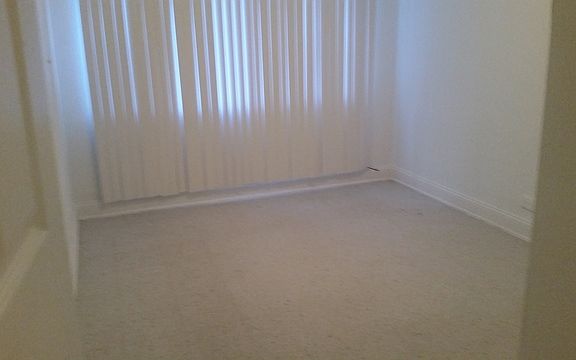 4th image of 5335 N California Ave #105