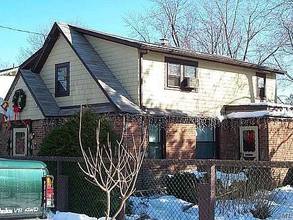 3rd image of 1756 Glenmore Ave
