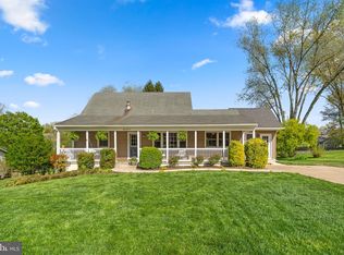 6011 Crossway Ct, Sykesville, MD 21784