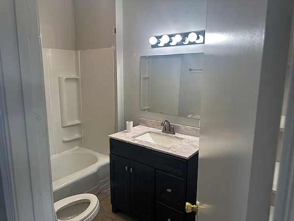 5th image of 319 S Idaho St #319