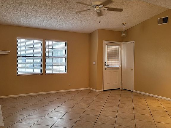3rd image of 7411 Newcrest Cir