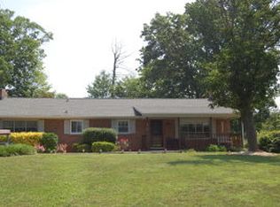 210 Hilltop Dr, Rocky Mount, VA 24151