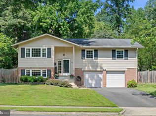 8600 Cherry Valley Ln, Alexandria, VA 22309