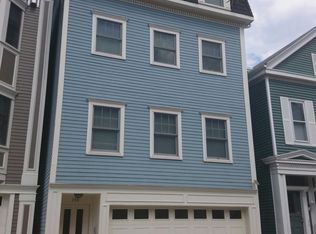 140 W 3rd St #1, South Boston, MA 02127
