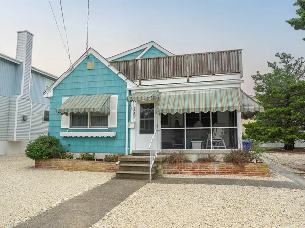 229 71st St, Avalon, NJ 08202