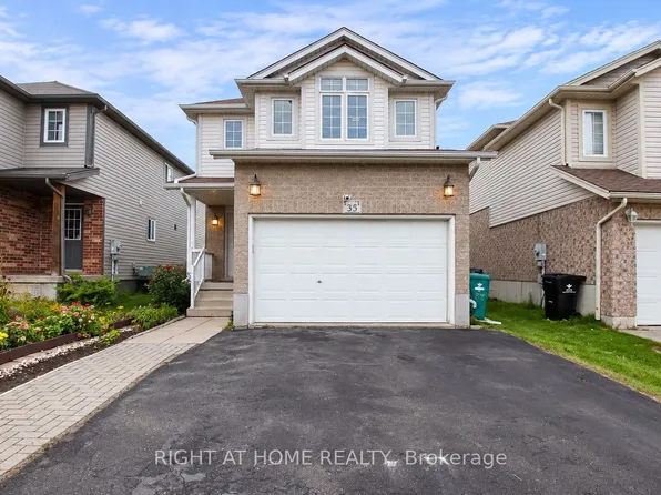 35 Chantilly St, Kitchener, ON N2R 1V7
