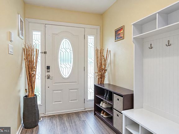 4th image of 1104 Elena Ct