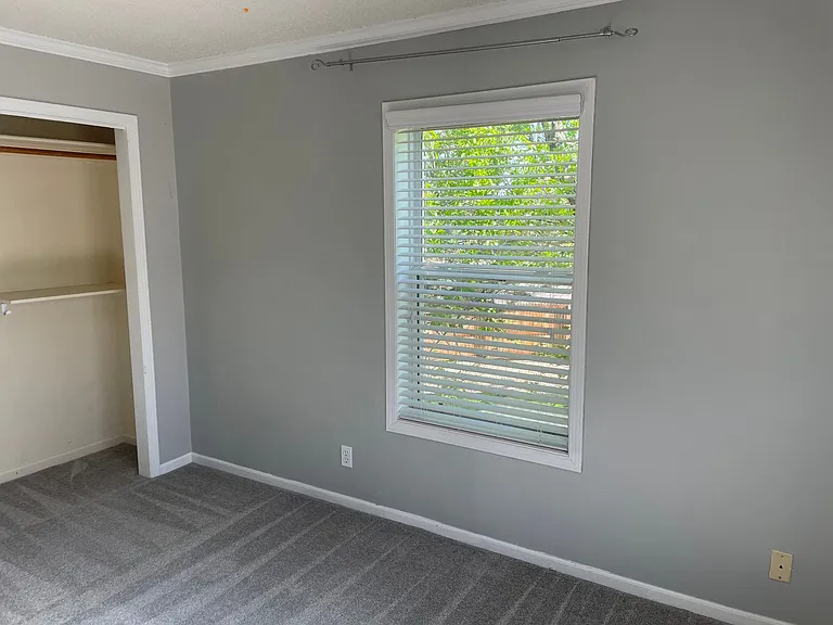 2134 Oakcrest Cir — Photo 11