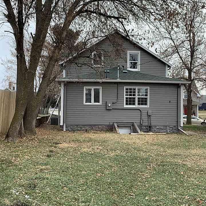 2nd image of 329 Main Ave