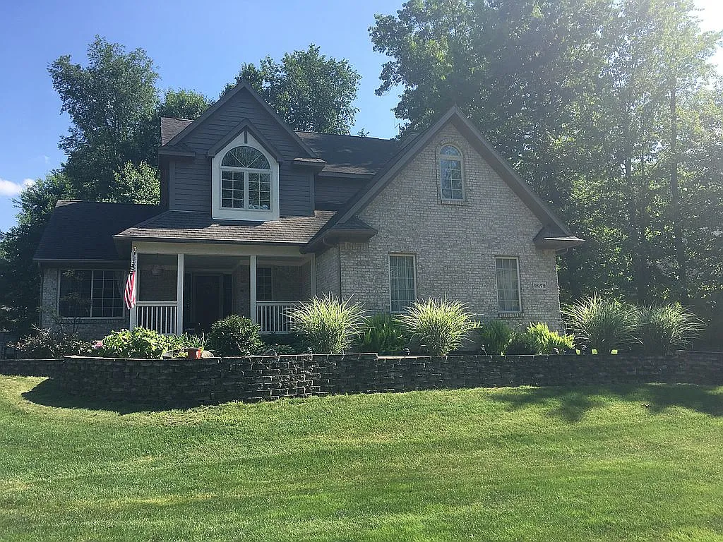 2272 Pleasant Rdg photo 1