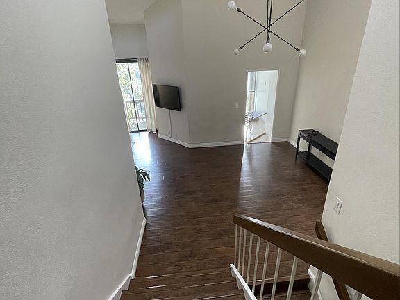 4th image of 4225 Via Arbolada Unit 547
