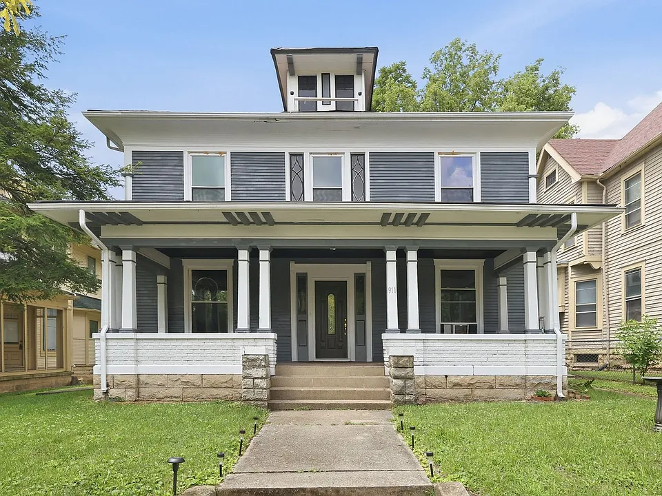 911 N Fountain Ave