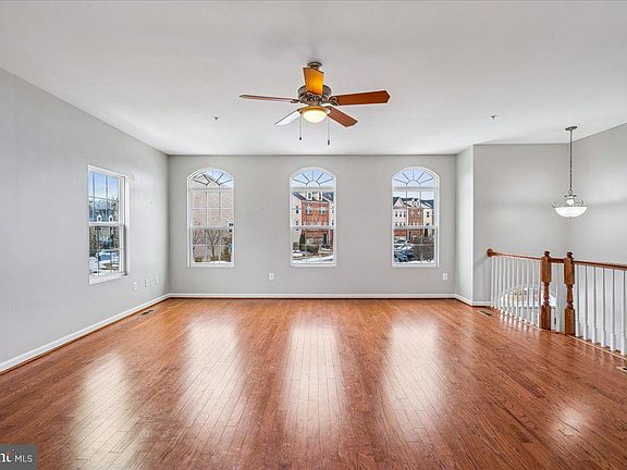 5th image of 8587 Crooked Tree Ln